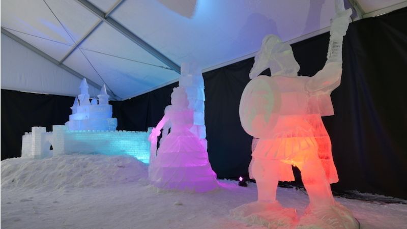 Ledové sochy na Pustevnách se představí o víkendu